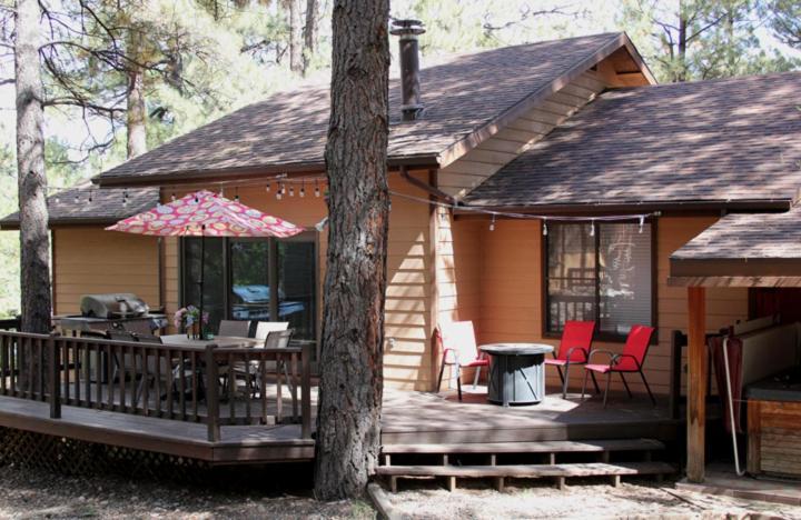 Kathys Cabin, King Bed, Hot Tub, Near-Nau & Downtown Attractions, Perfect Year-Round Mountain Getaway Flagstaff Eksteriør billede